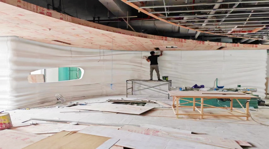 廣州娃哈哈公司攜手飾紀上品GRG波浪板打造新穎時尚的產品展柜