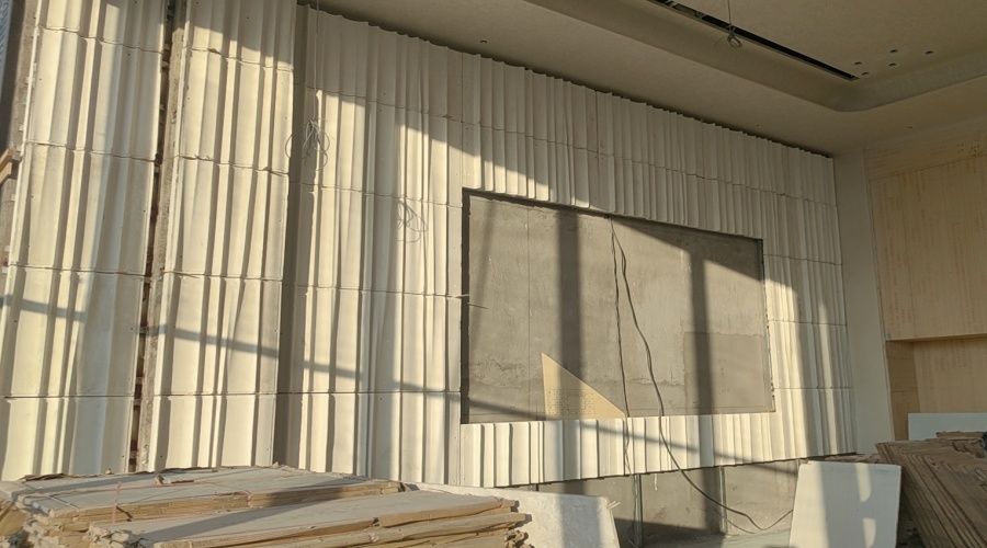 浙江新昌佰立酒店GRG墻面造型定制：選擇飾紀上品GRG廠家