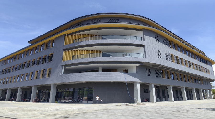 海南中央民族大學UHPC墻板選擇了飾紀上品.你呢？