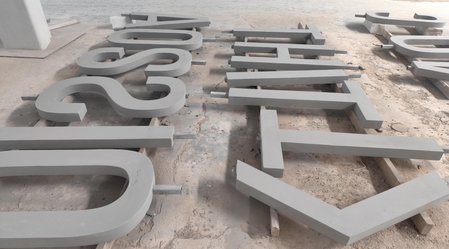 海南?？诎毒€UHPC坐凳與吧臺工程案例