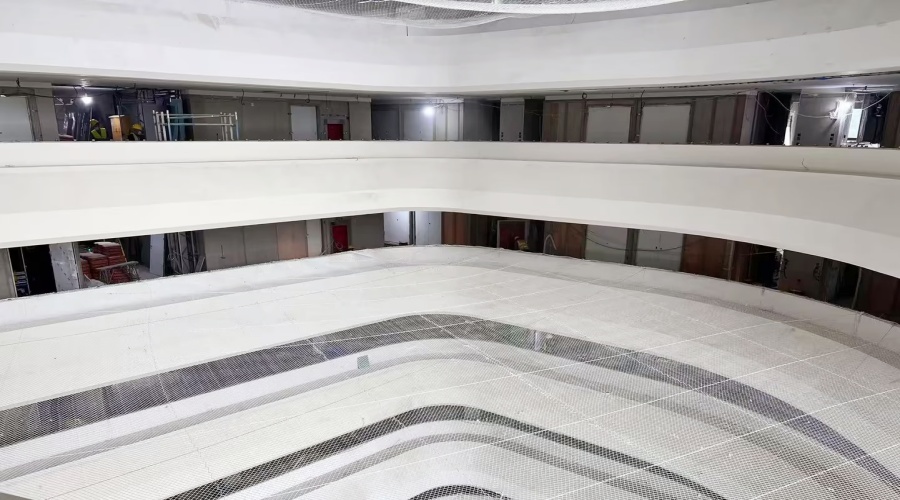 深圳國際交流中心GRG攔河造型工程